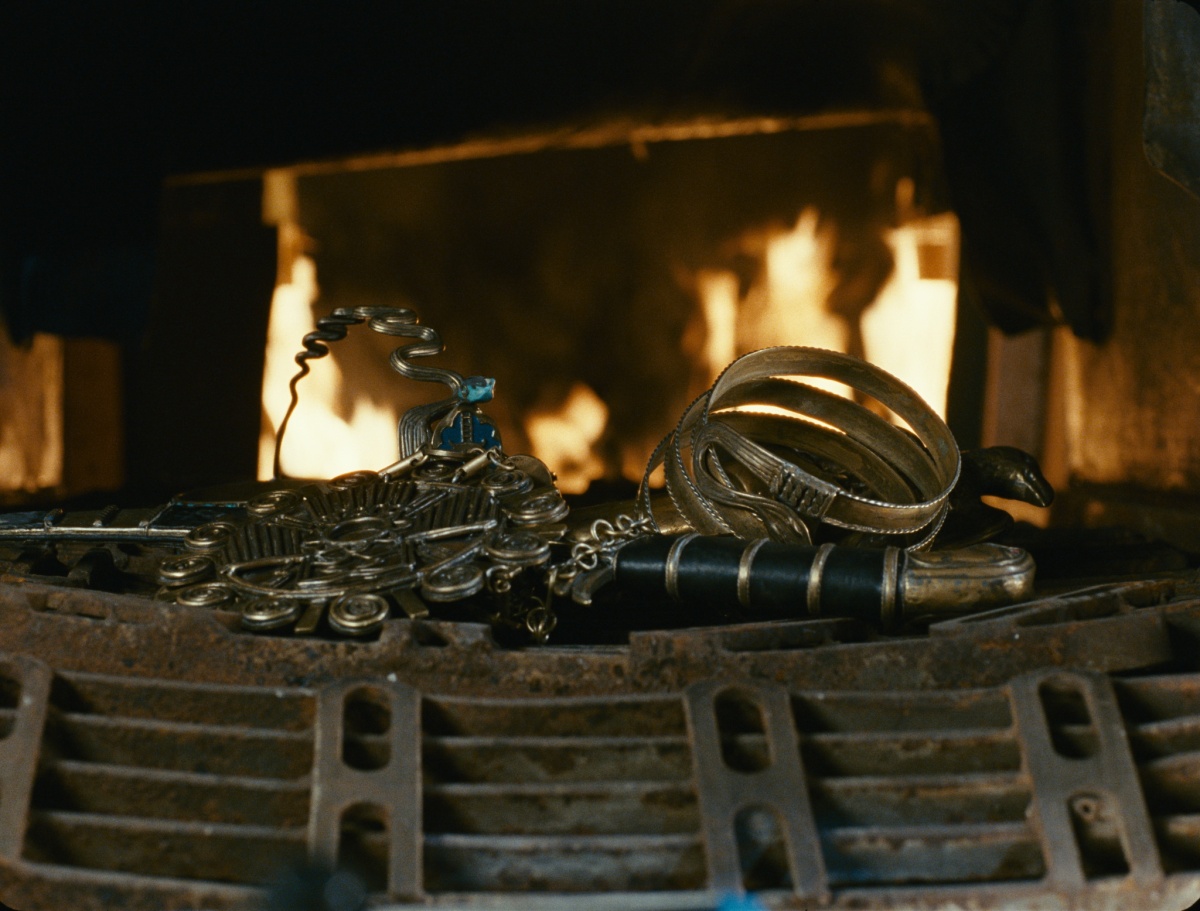 V Центурия. В поисках зачарованных сокровищ (2012)