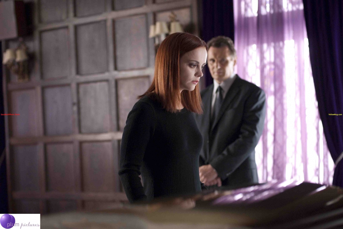 Жизнь за гранью (2009)