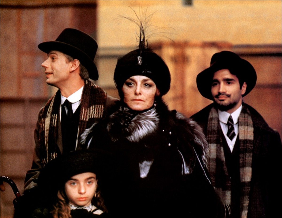 И корабль плывет (1983)