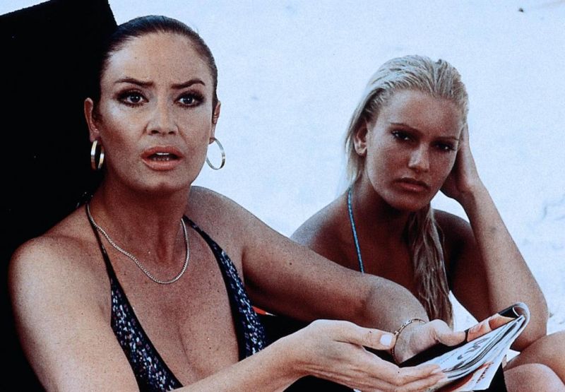 Лицеистка на море с папиной подругой (1980)