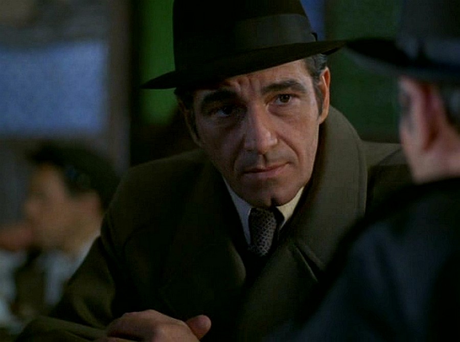 Комиссар полиции обвиняет (1975)