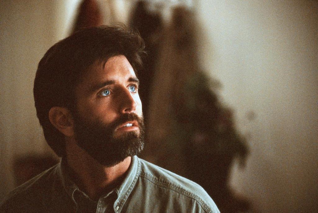 Рука, качающая колыбель (1992)