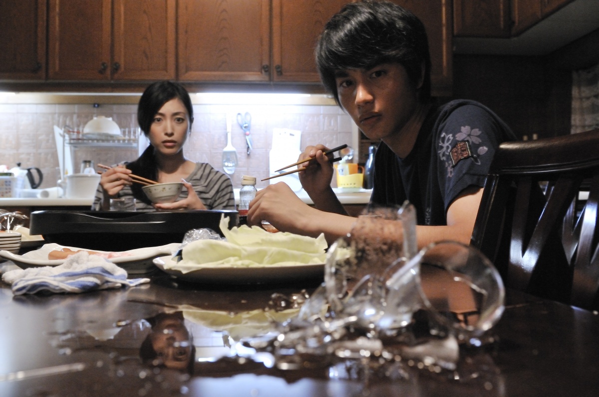 Паранормальное явление: Ночь в Токио (2010)