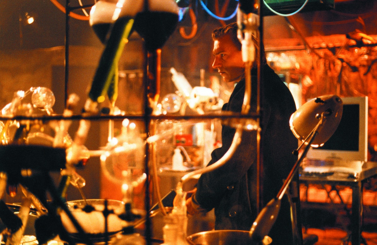 Дежурный аптекарь (2003)