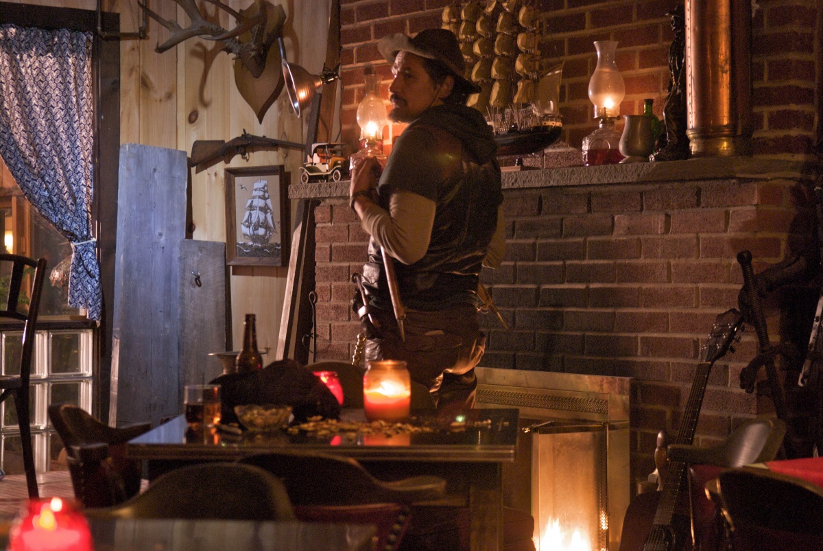 Земля вампиров (2010)