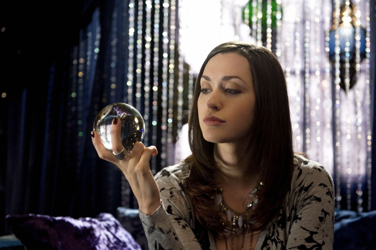 Семья доброй ведьмы (ТВ) (2011)