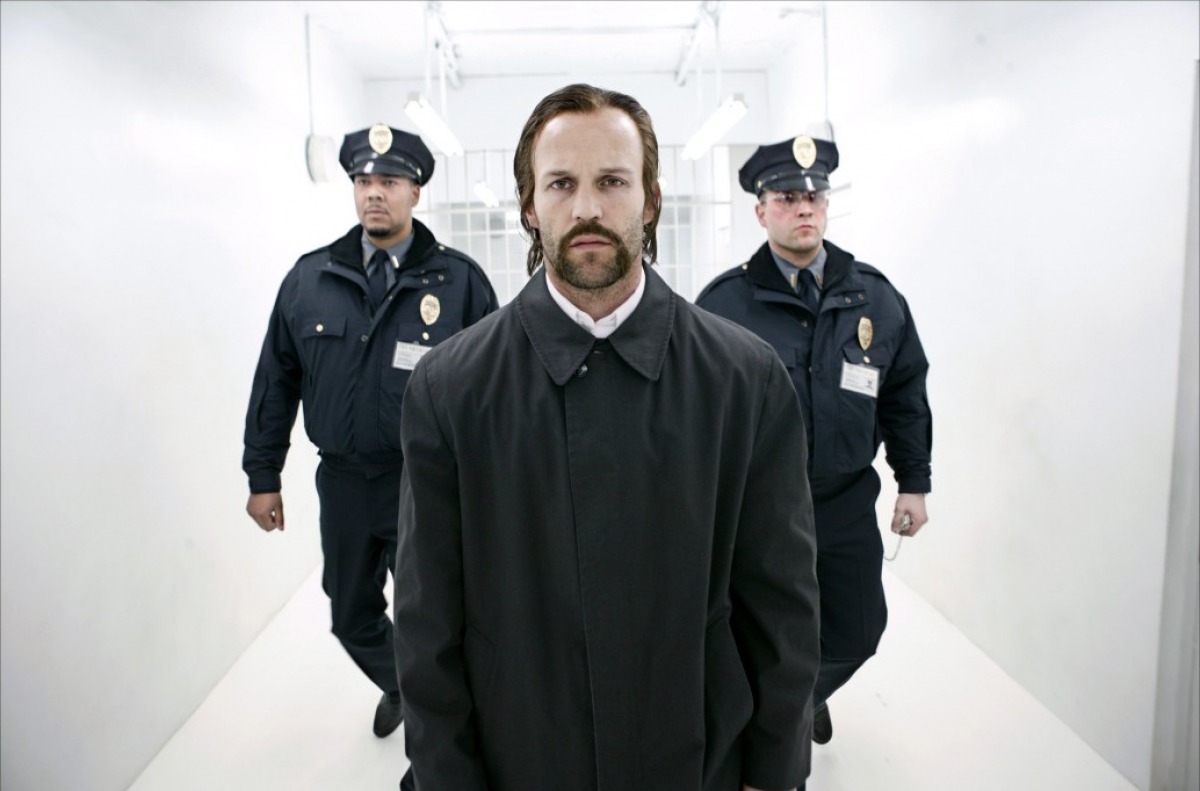 Револьвер (2005)