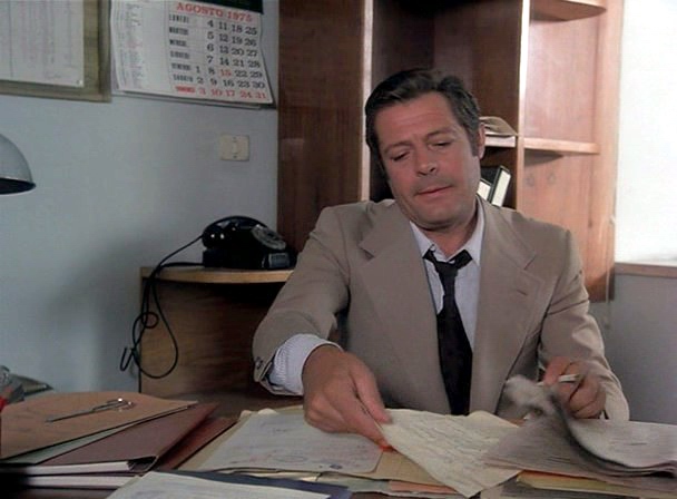 Воскресная женщина (1975)