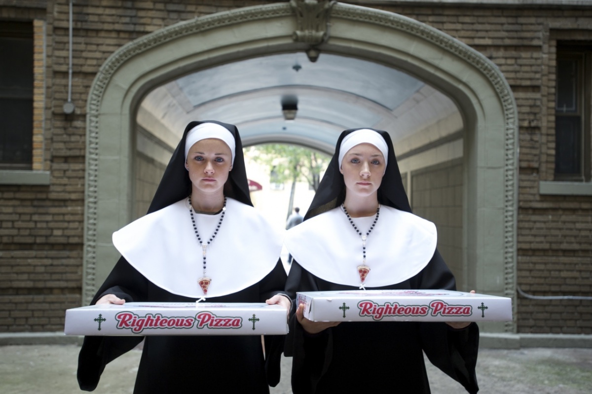 Виолет и Дейзи (2012)