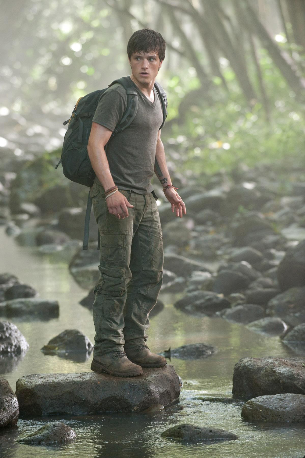 Путешествие 2: Таинственный остров (2012)