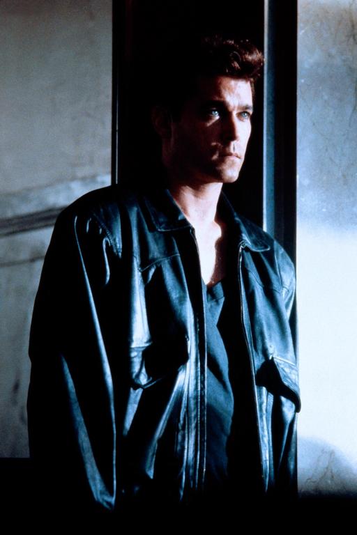 Незаконное вторжение (1992)