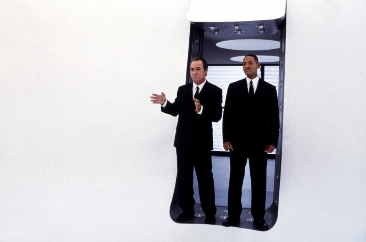 Люди в черном 2 (2002)