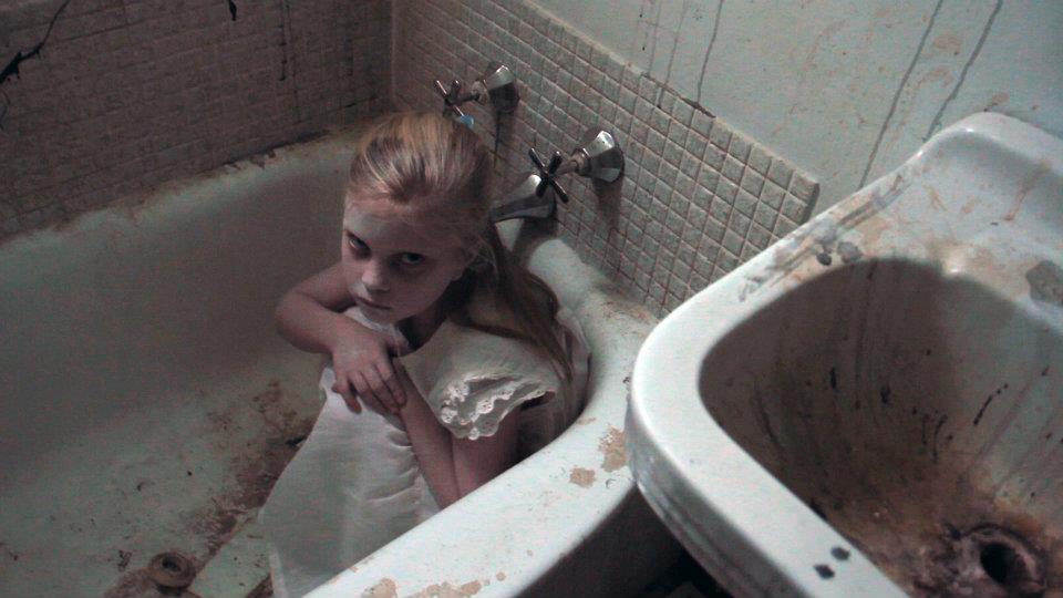 Молчаливый мотель (2013)