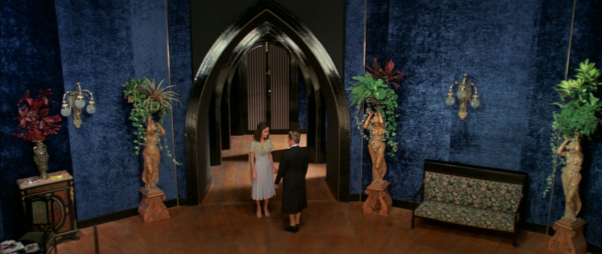 Суспирия (1977)