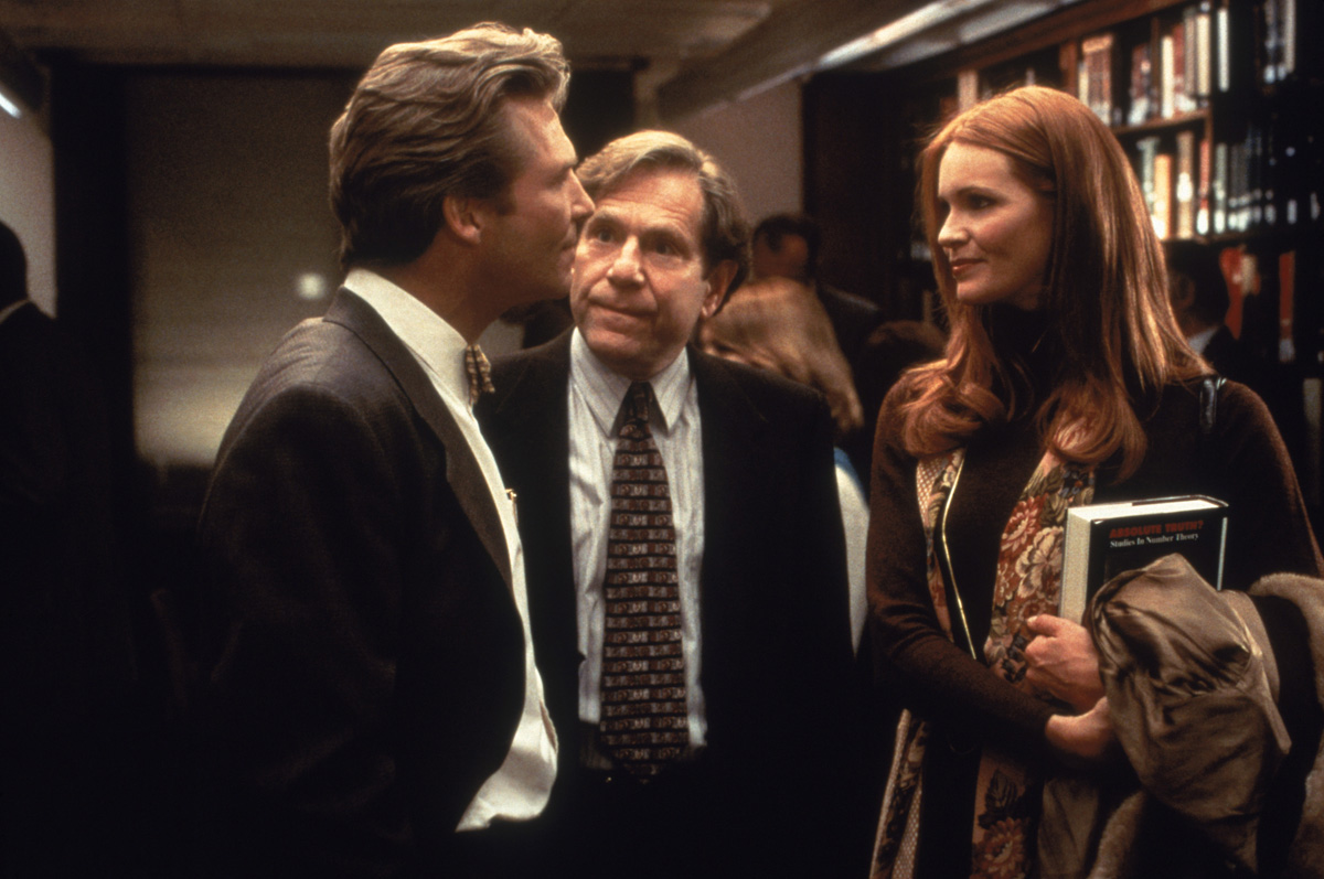 У зеркала два лица (1996)