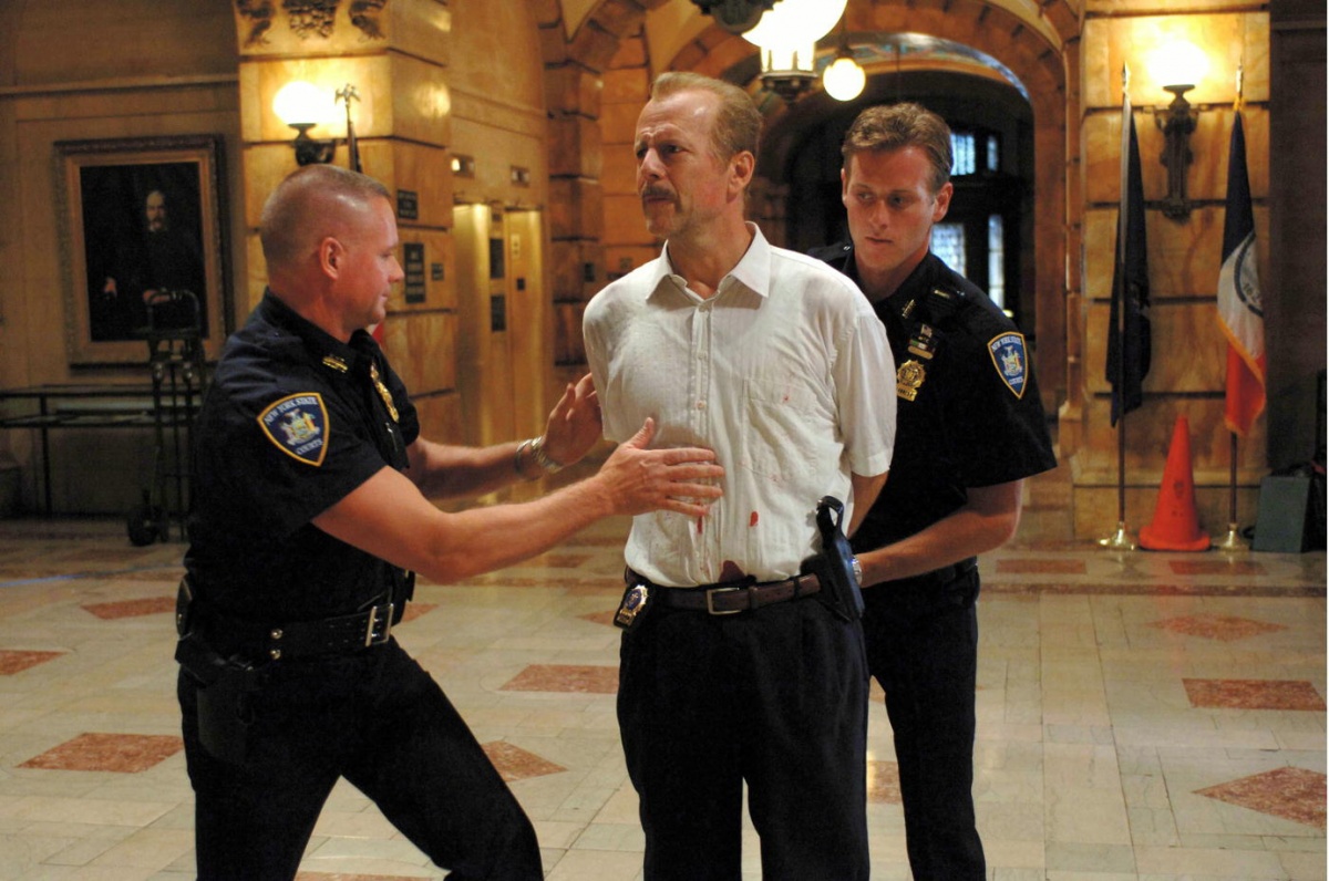 16 кварталов (2006)