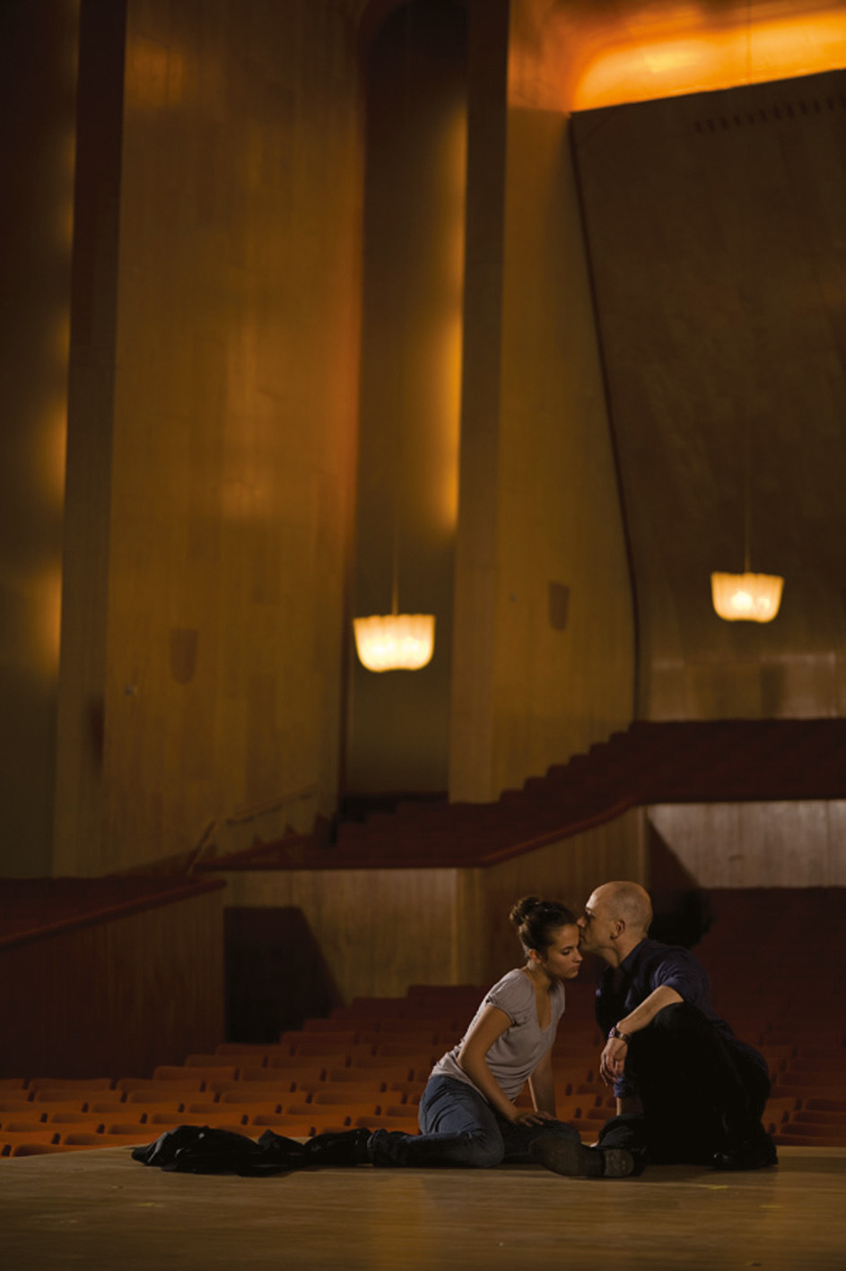 К чему-то прекрасному (2010)