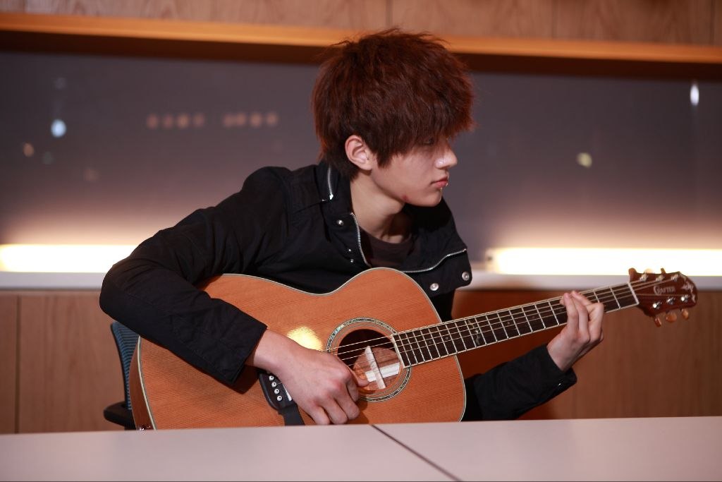 Заткнись и играй! (2012)