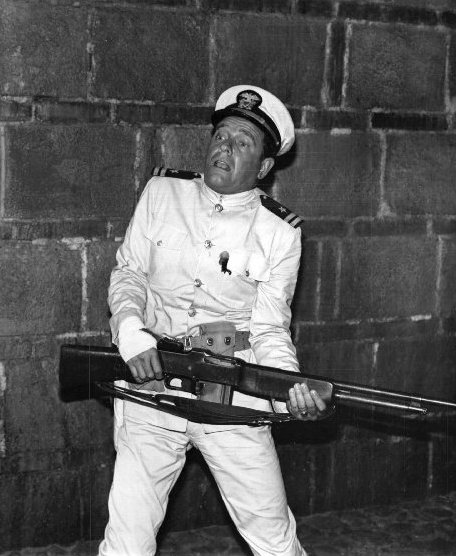 Песчаная галька (1966)