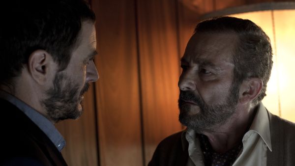 Нечувствительный (2012)