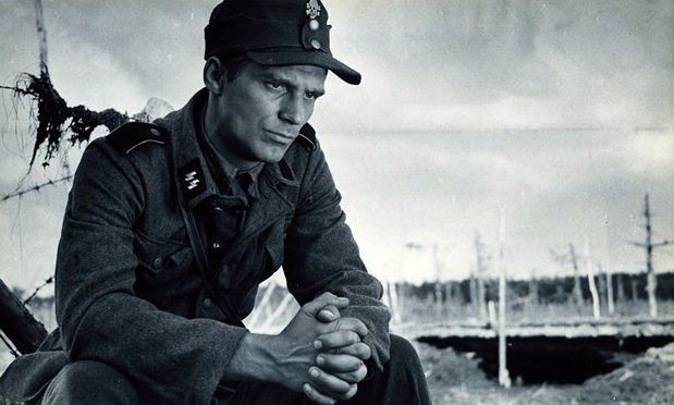 Камень и осколки (1967)