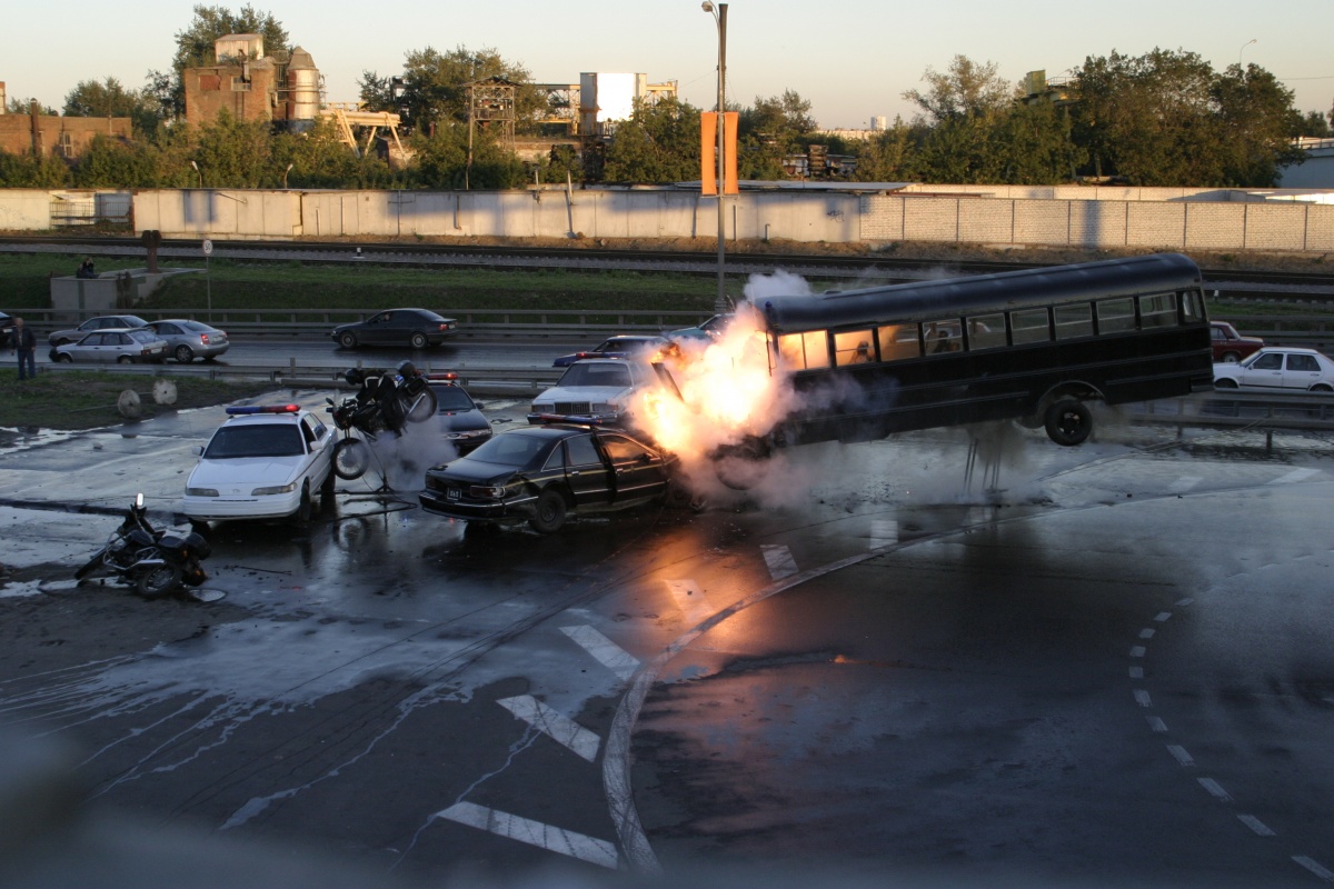 Мужской сезон: Бархатная революция (2005)