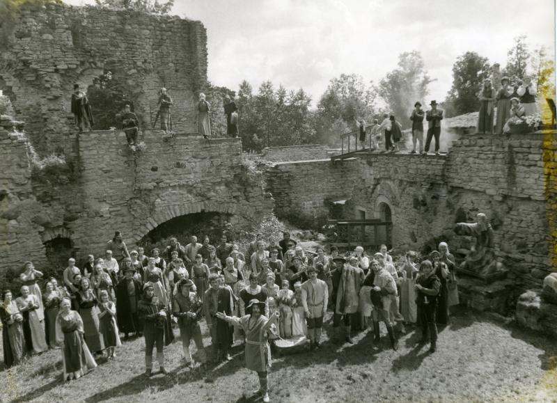 Серебряная пряжа Каролины (1985)