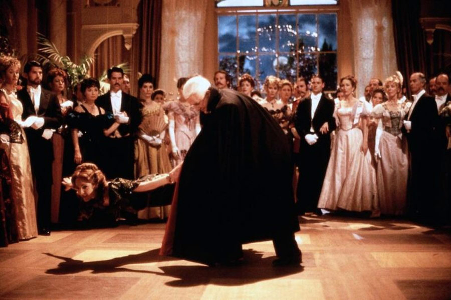 Дракула: Мёртвый и довольный (1995)