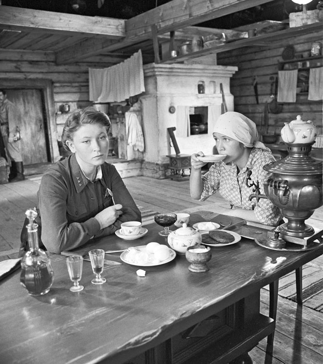 ...А зори здесь тихие (1972)