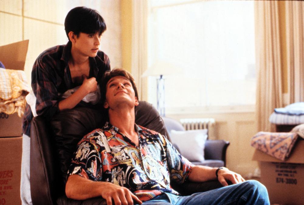 Привидение (1990)