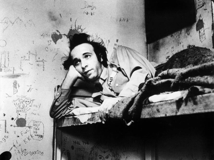 Вне закона / Вниз по закону (1986)