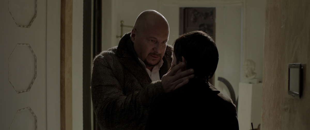 Под электрическими облаками (2015)