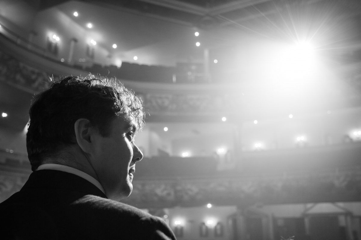 Зажигая звёзды (2014)