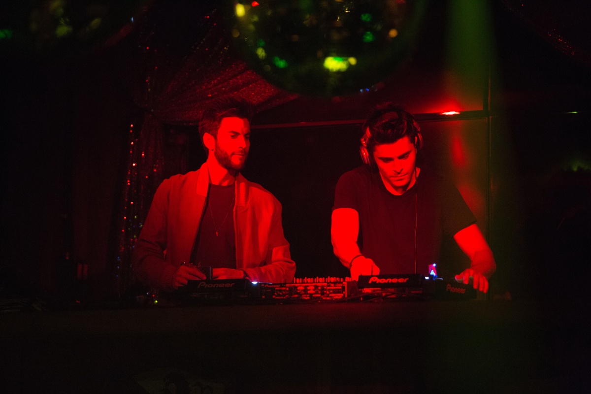 128 ударов сердца в минуту (2015)