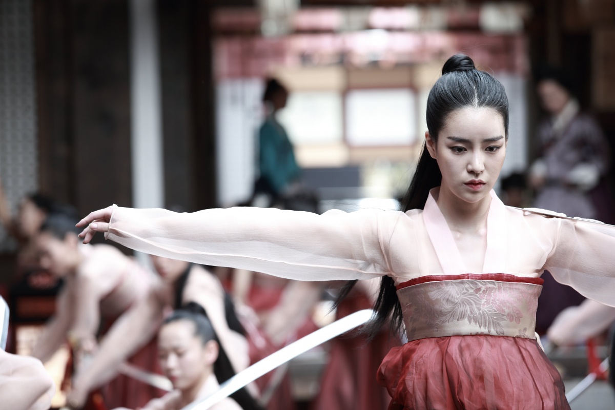 Коварство (2015)