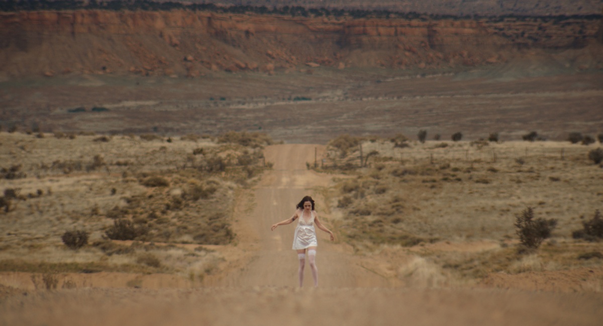 Имитация девушки (2017)