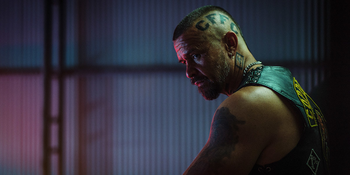 Вне закона (2017)