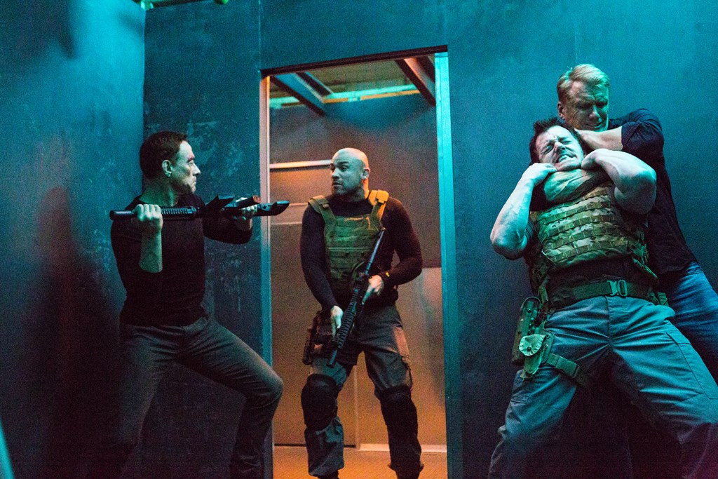 Чёрные воды (2018)