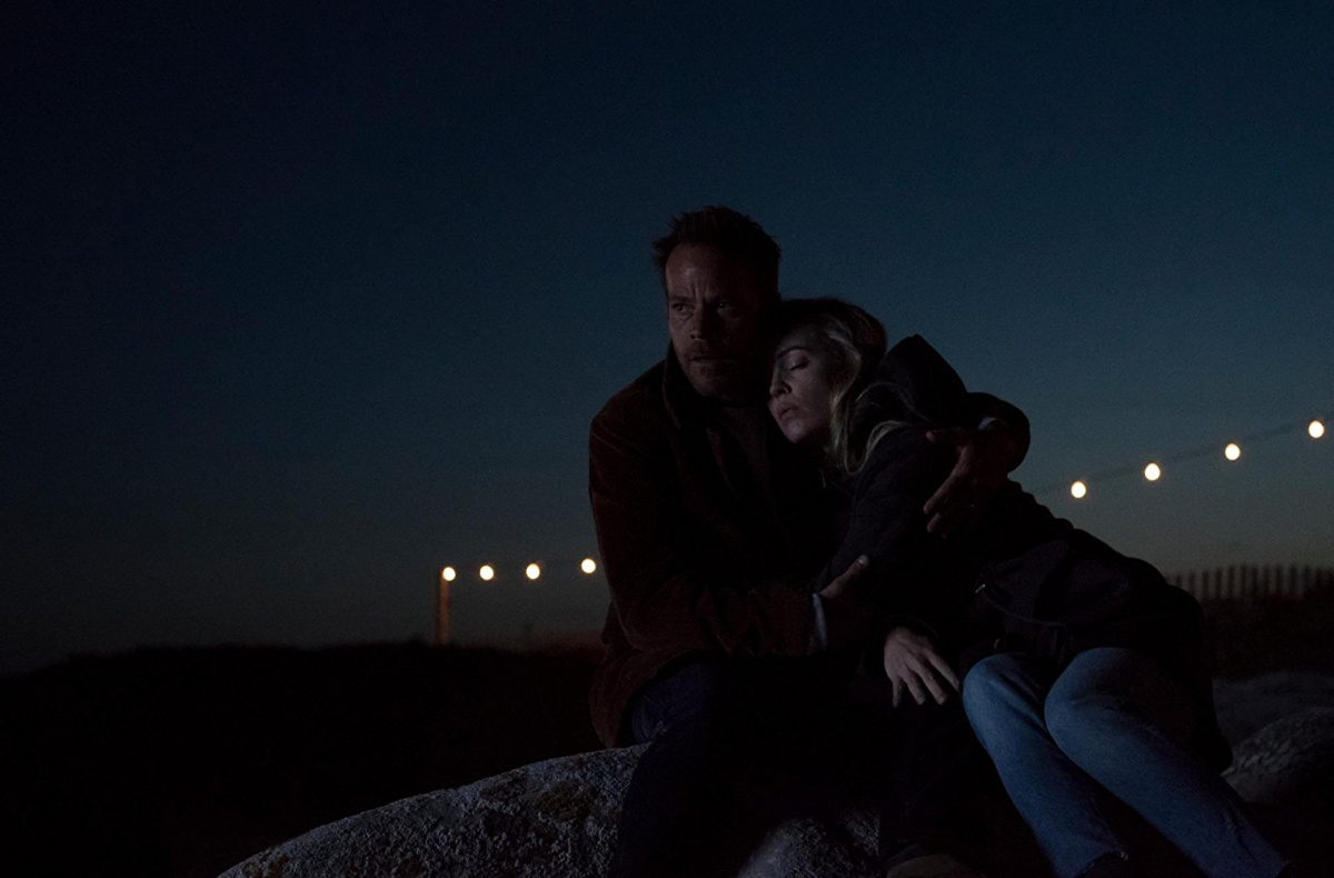 Не уходи (2018)