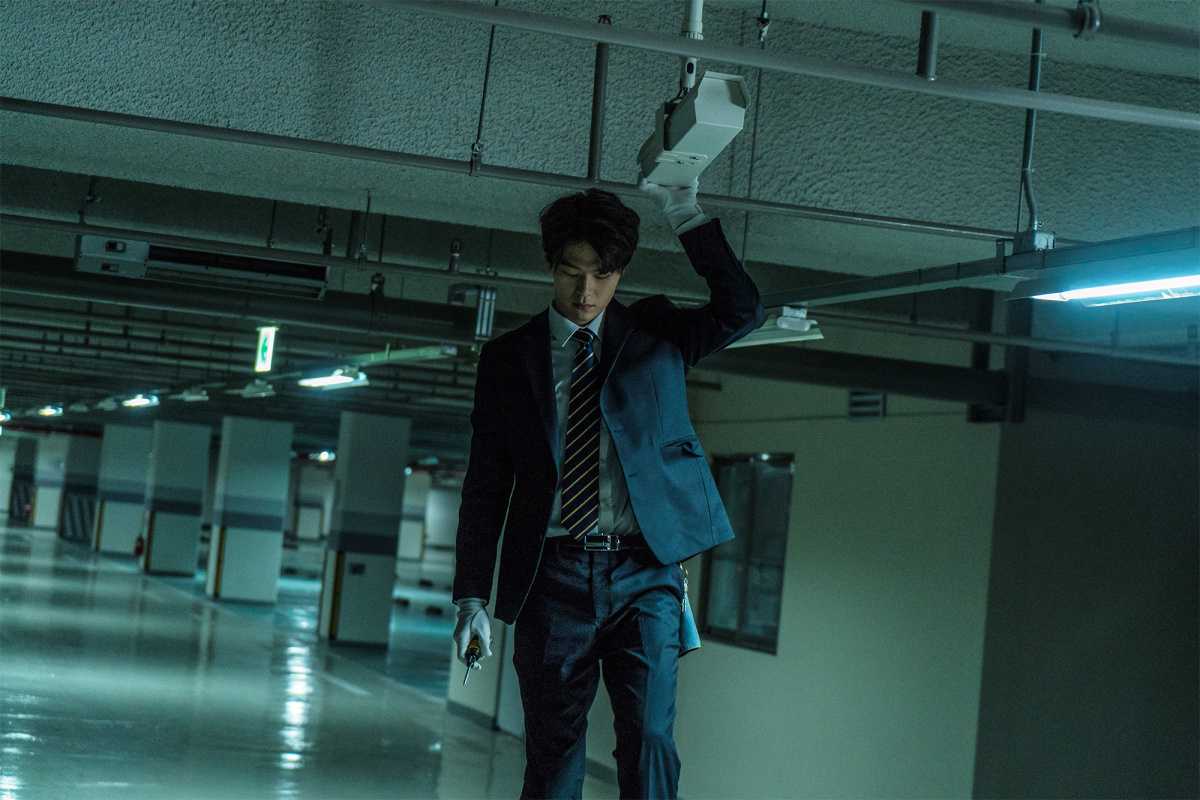 Наблюдающий (2019)