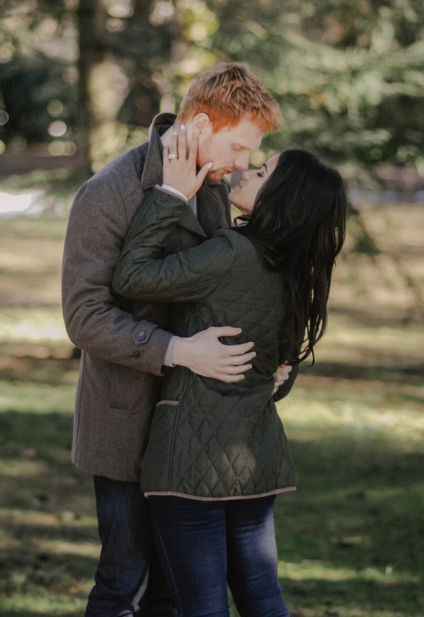 Гарри и Меган: Королевская семья (2019)