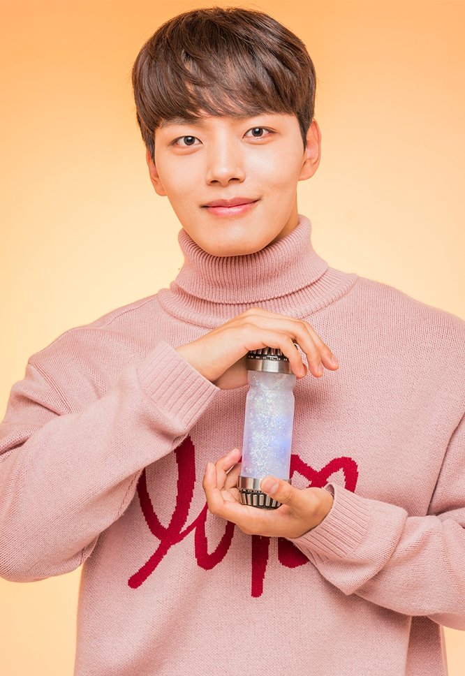 Идеальный парень / Король романтических комедий (2019)