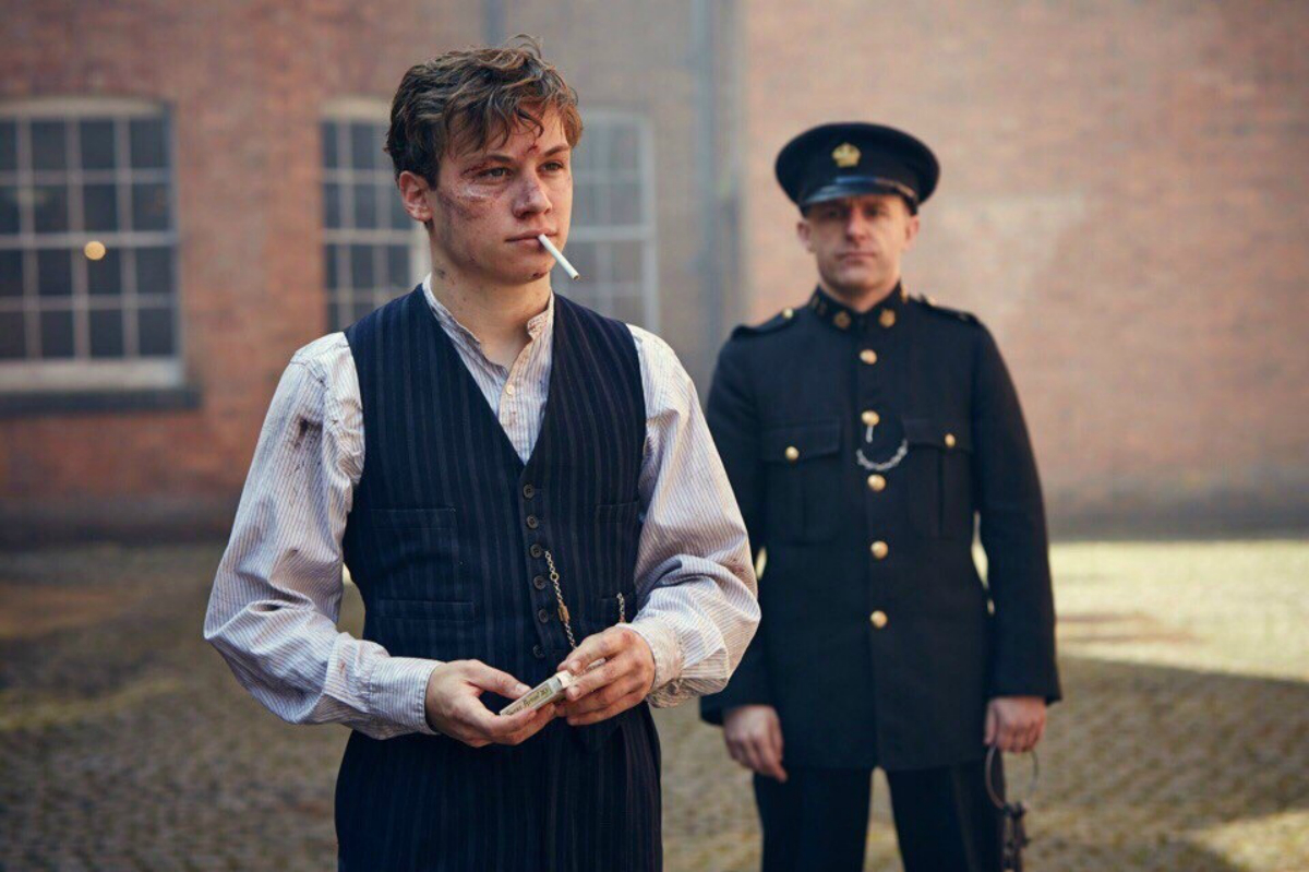 Острые козырьки / Заточенные кепки (2013)