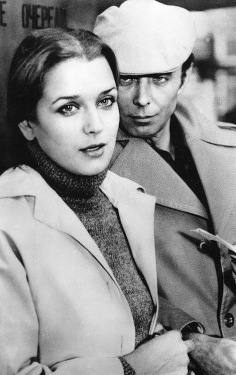 Незваный друг (1981)