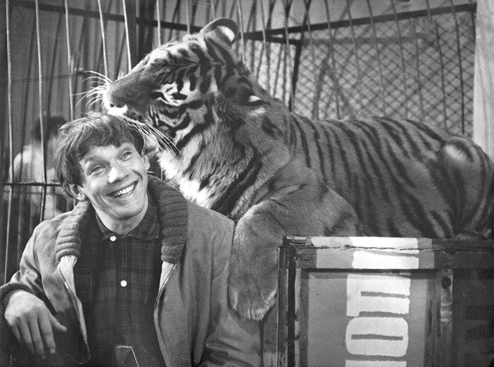 Сегодня — новый аттракцион (1966)