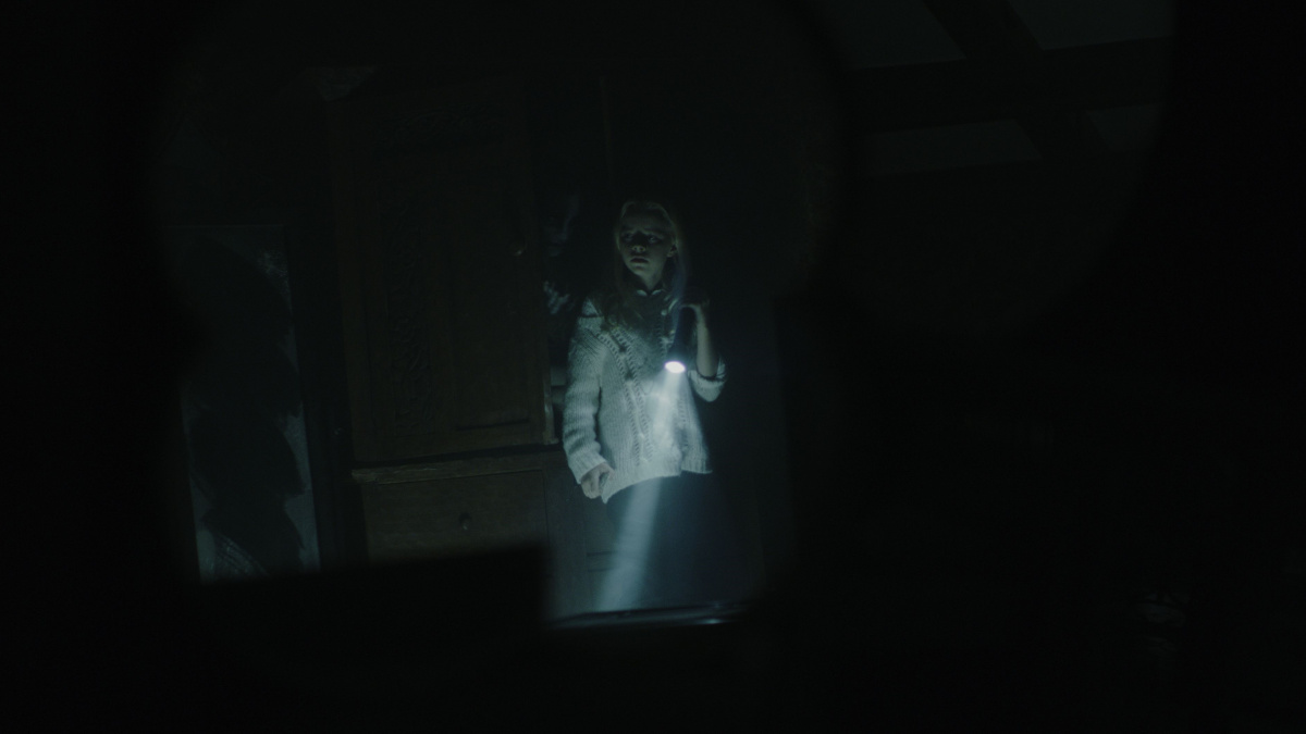 У тебя за спиной (2020)