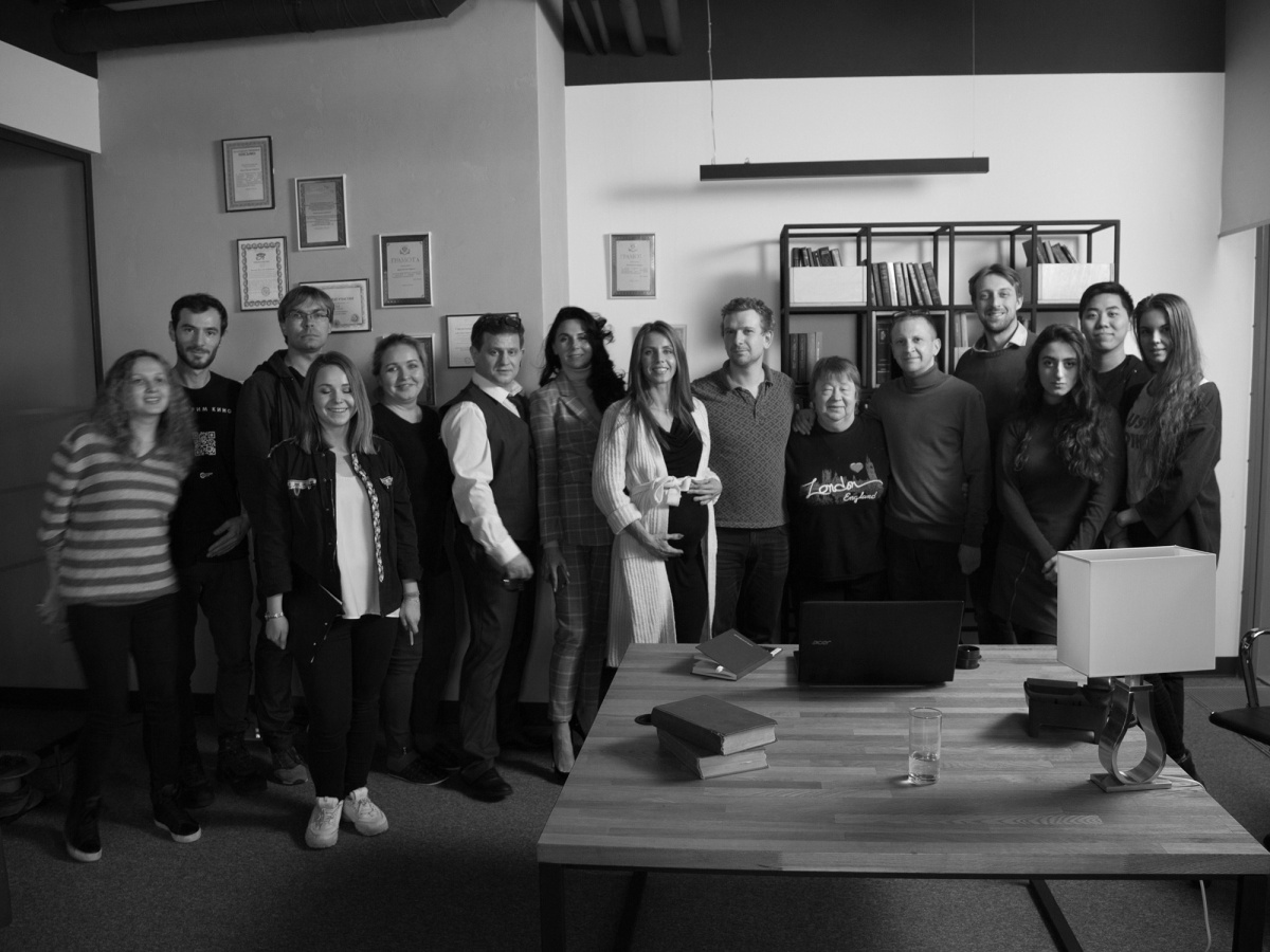 Царапина на бисквите (2019)