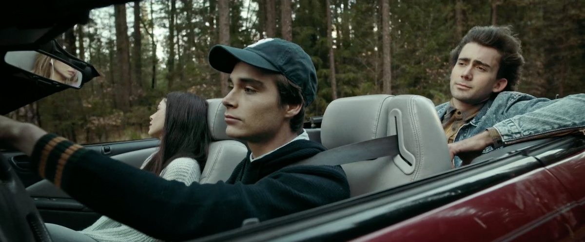 В одиночестве (2020)