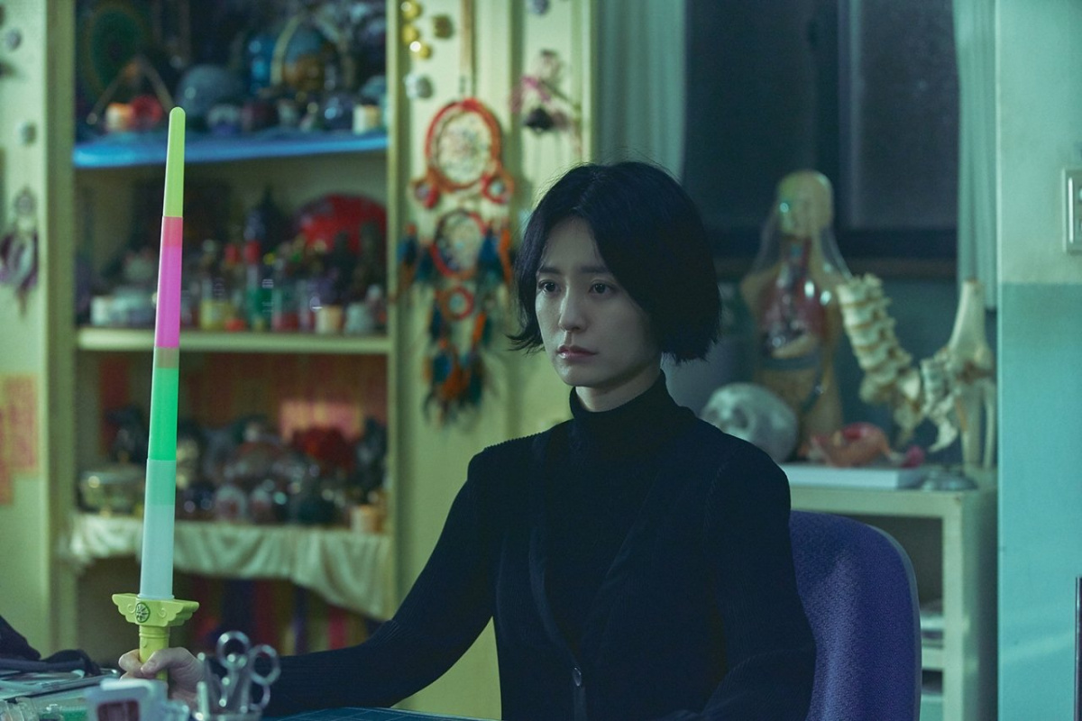 Медсестра-заклинательница (2020)