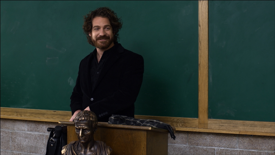 Университетский вампир (2011)